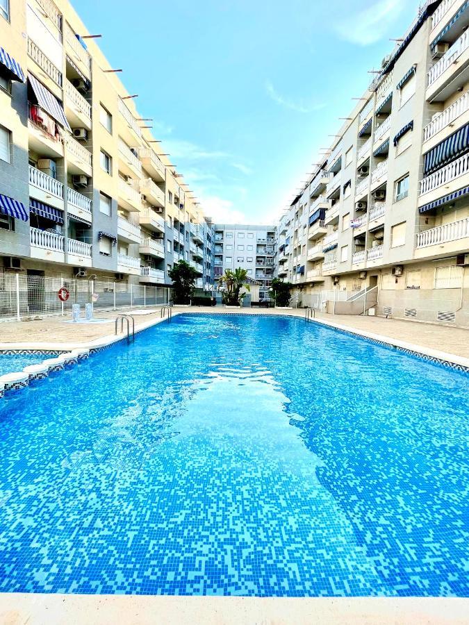 Torrevieja Comfortable Apartment Exterior photo